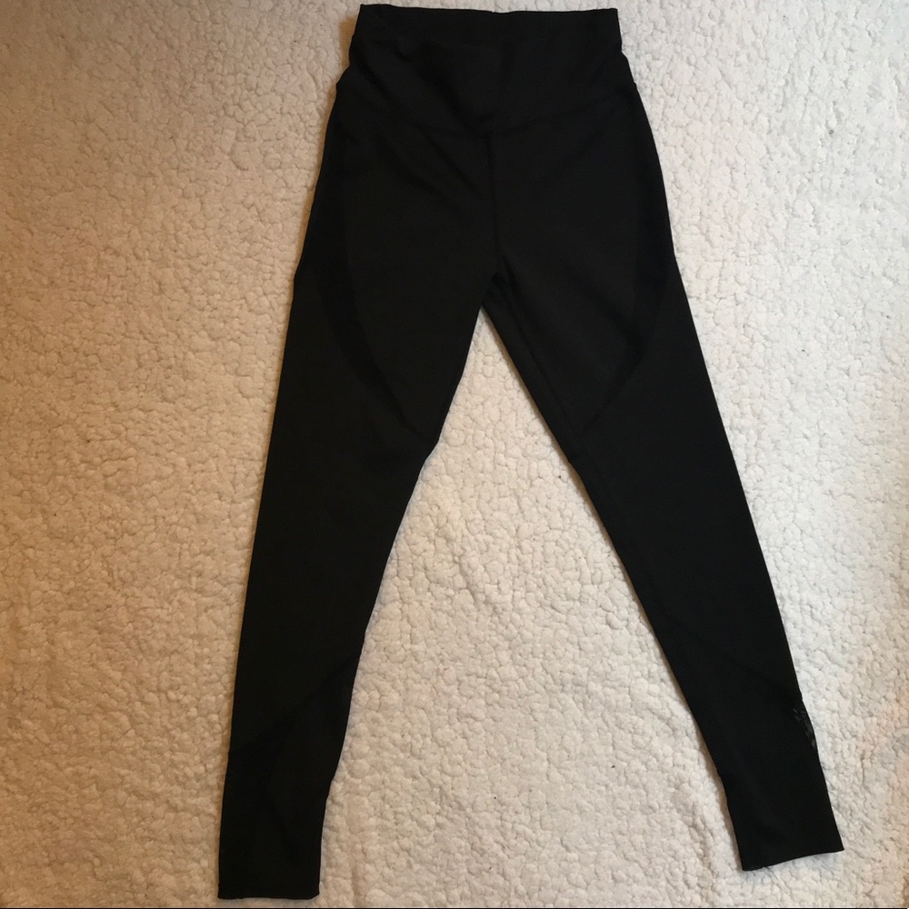 Black leggings